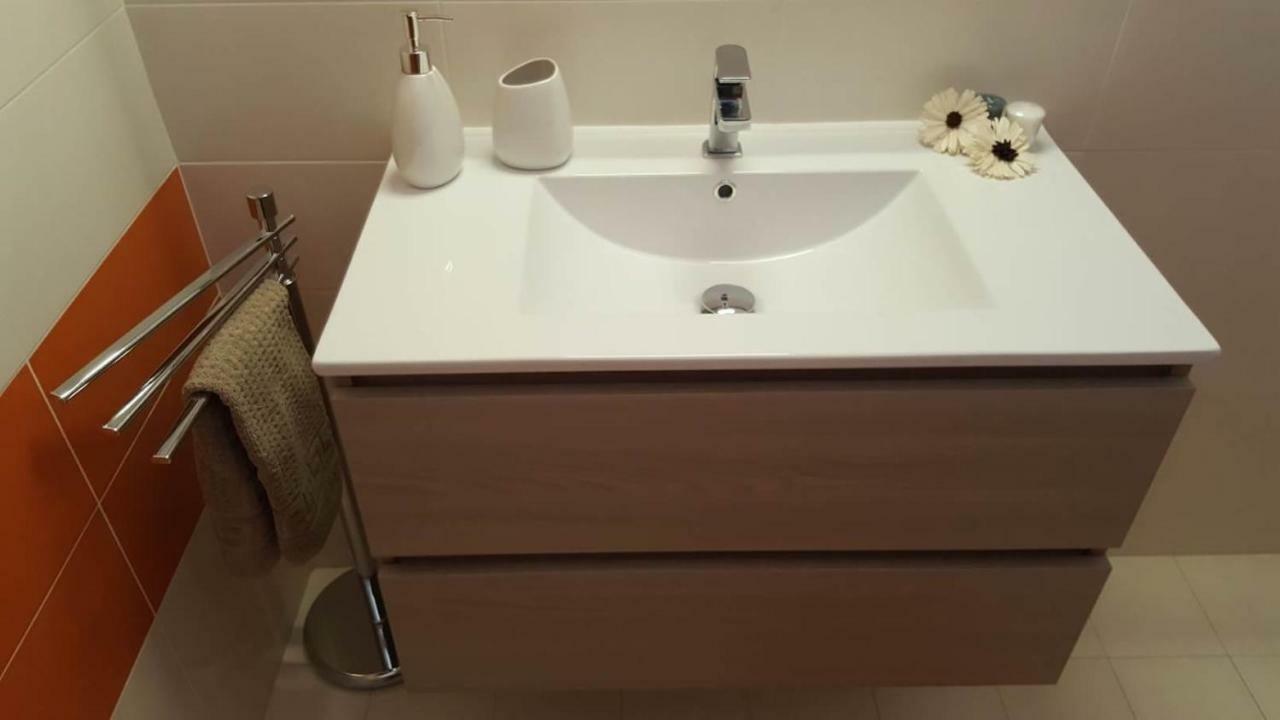 Giuly Home One Càbras Екстериор снимка